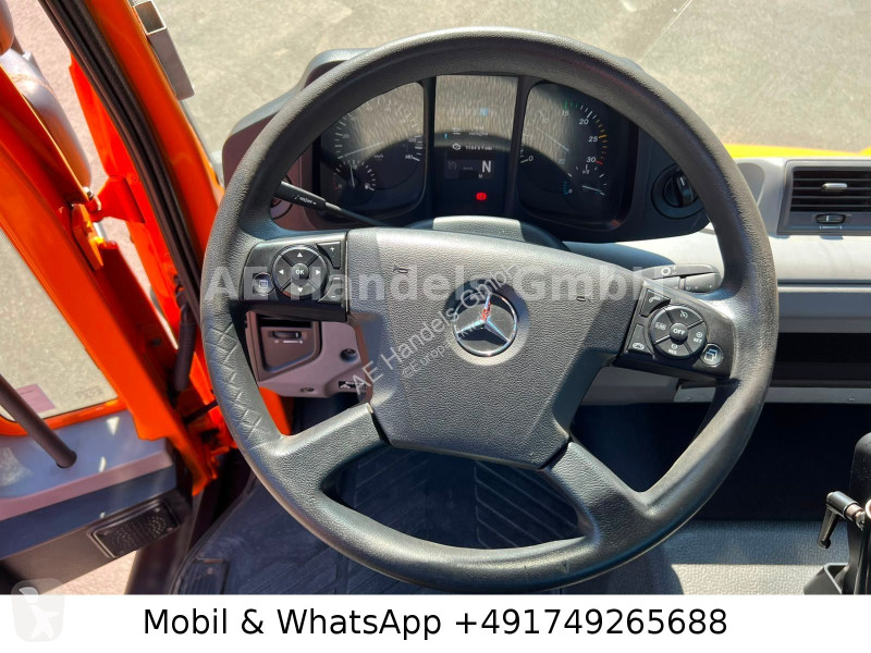شاحنة Mercedes U423...