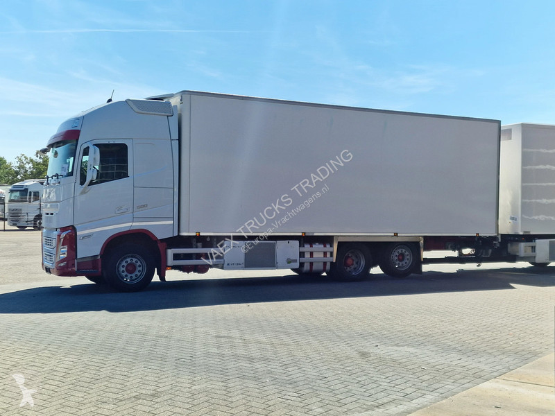 شاحنة Volvo 13500 6x2*4 - XL - Thermoking frigo...