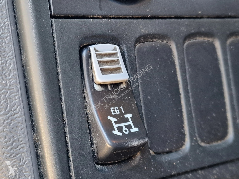 شاحنة Scania P400 8x4*4 - 2/3 deck livestock...
