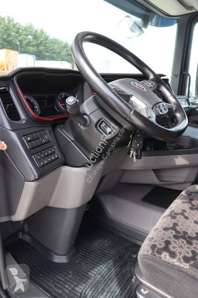 Грузовик Scania 530