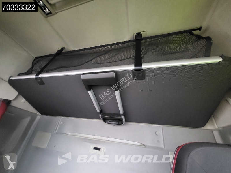 شاحنة Volvo 460  6X2 chassis Full Air...