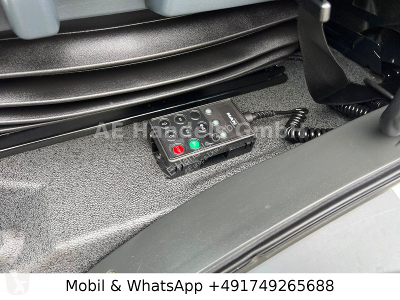 Vrachtwagen MAN 12.220 C BL...