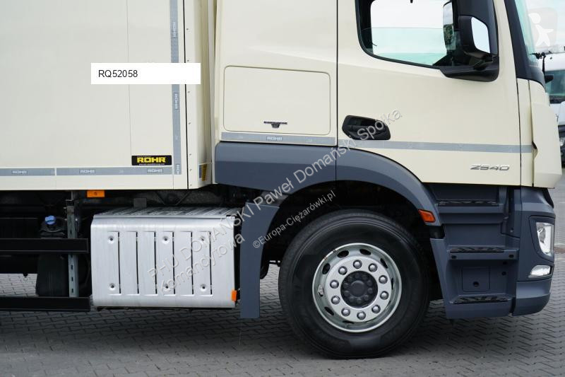 Vrachtwagen Mercedes / TANDEM