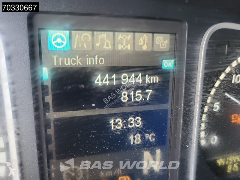 Camión Mercedes 1523 4X2 15t Carrier Supra 850...