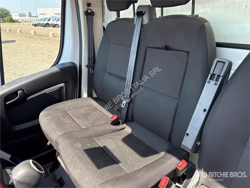 Vrachtwagen Opel 2.2