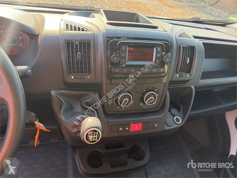 Kamion Opel 2.2 103 KW KO/LBW L4 Van Truck