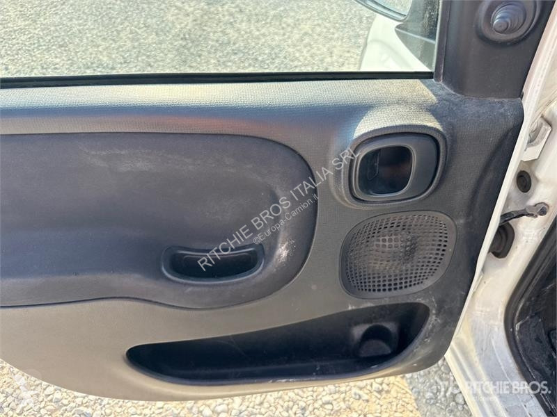 Комерційні автомобілі Fiat Panda