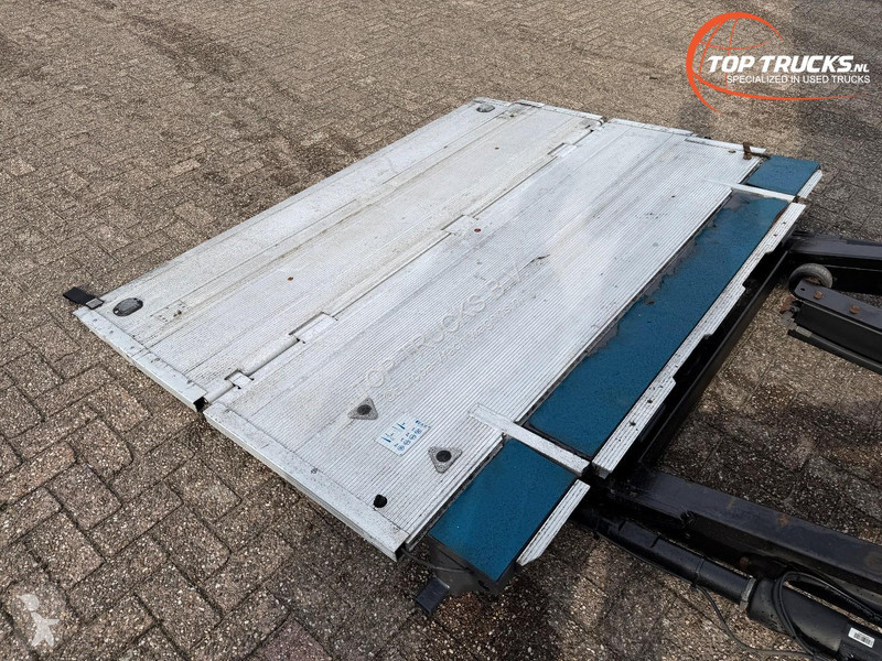Camión Mercedes 2543 6x2 Retarder - Curtainside...