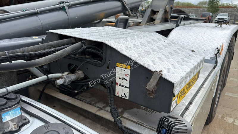 Camión Renault C440 (BELGIAN TRUCK / PALFINGER...