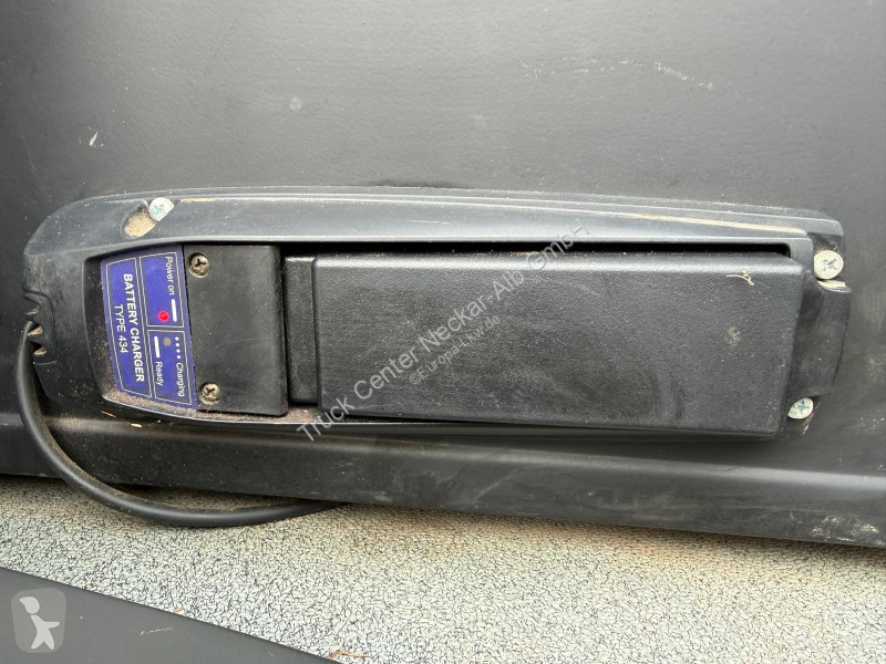 MAN TGM  13.240 4x4 3-S-Kipper Palfinger Kran...