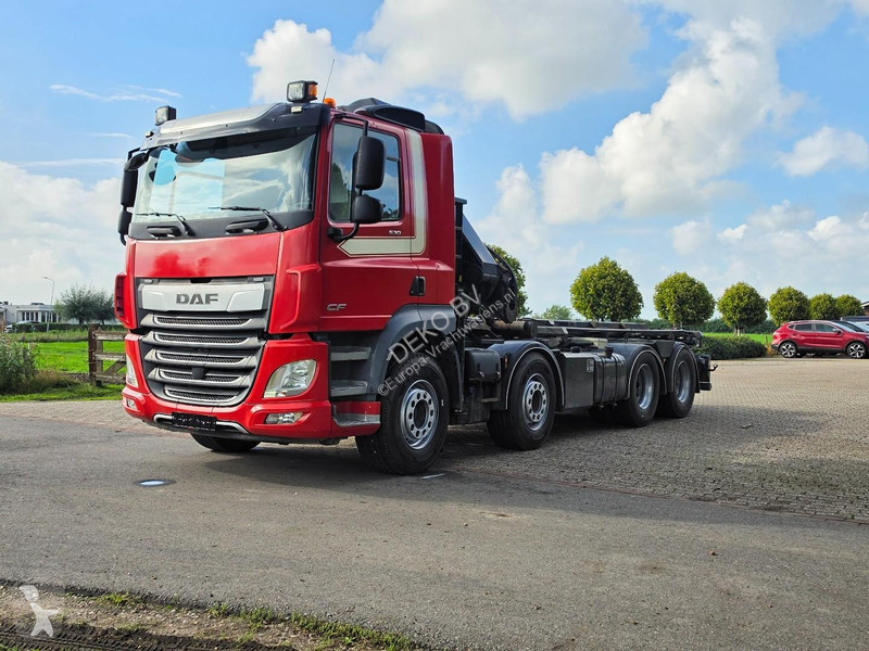 Kamion DAF 530 FAD HIAB 302 30tm...