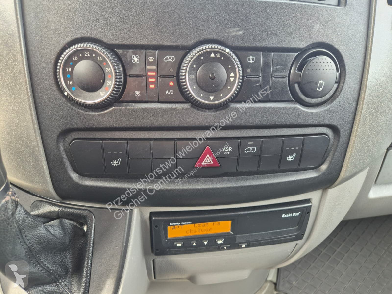 Camión Mercedes Sprinter 516 / Palfinger HDS /...