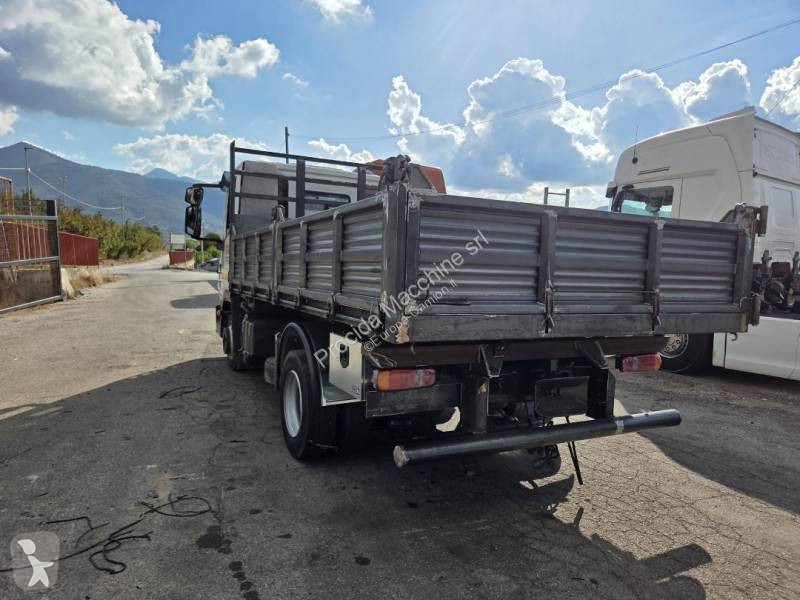 Camión Iveco 80 E 22
