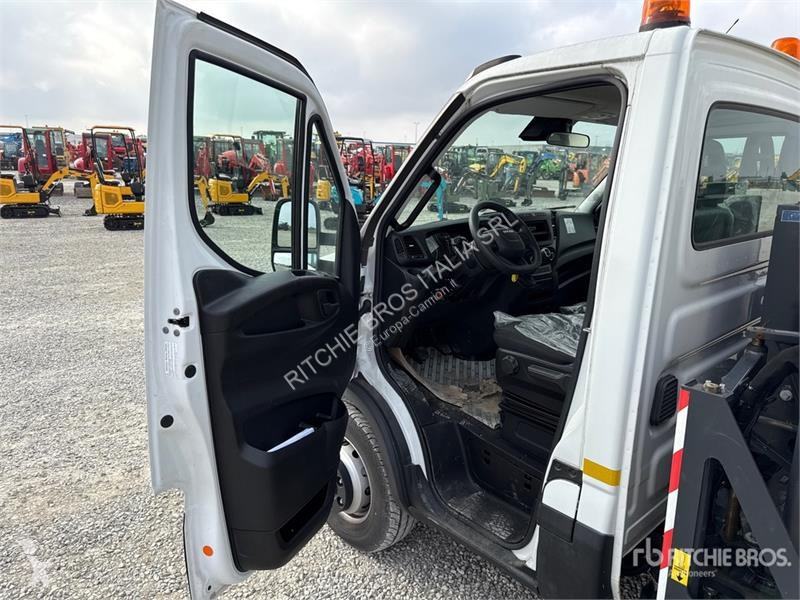 Camion Iveco Palfinger Tunlift 737-500 5 m on...