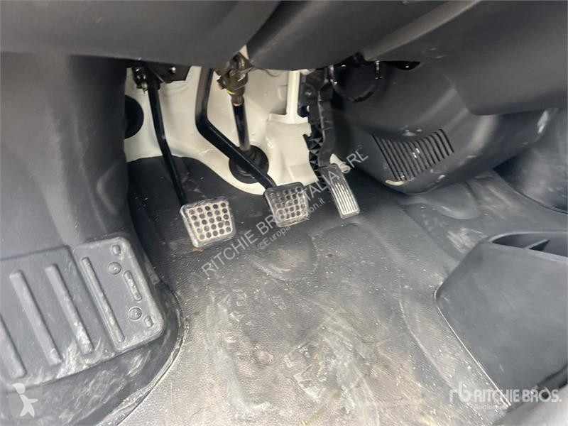 Camion Piaggio NP6 Flatbed Dump Truck