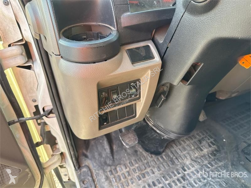 Lastbil Nissan PNT205 NHD 18.1 m on Nissan...