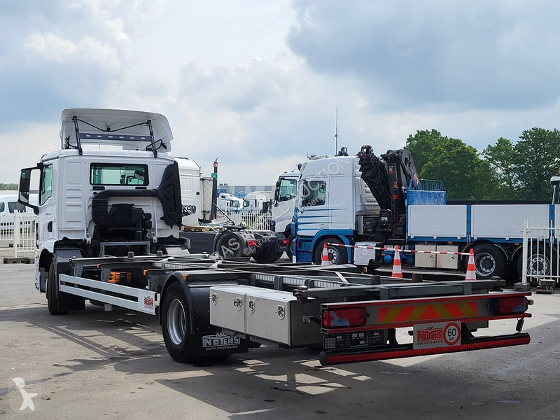 Camion MAN 15.250