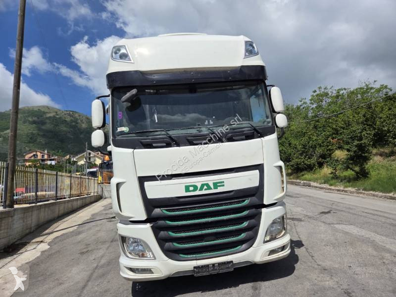 Camion DAF 440