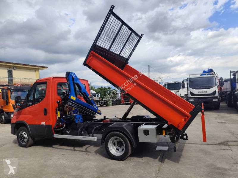 Véhicule utilitaire Iveco 35C14