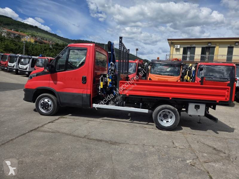 Véhicule utilitaire Iveco 35C12