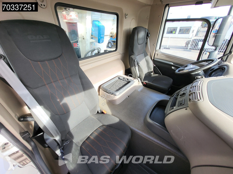 Camion DAF 450 8X4 19m3 tipper steel suspension...
