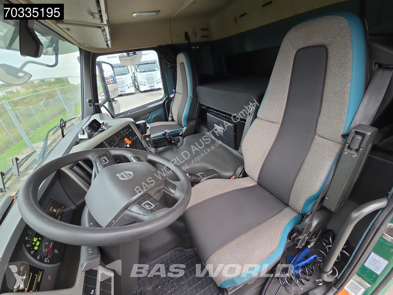 Camion Volvo 460 6X2 700cm platform...