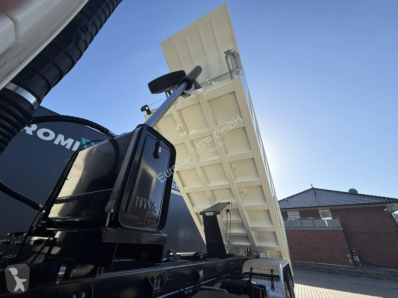 Camion Volvo 500 13 500 8X4 13L Eckige Mulde...