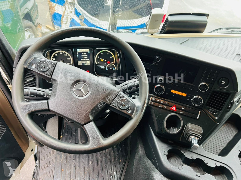Kamion Mercedes 4 2543 BL L ClassicSpace...