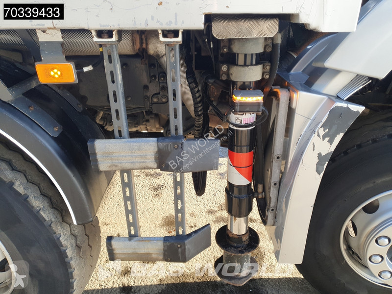 Kamion Volvo 460 8X4 HIAB 322EP-5 HIDUO Crane...