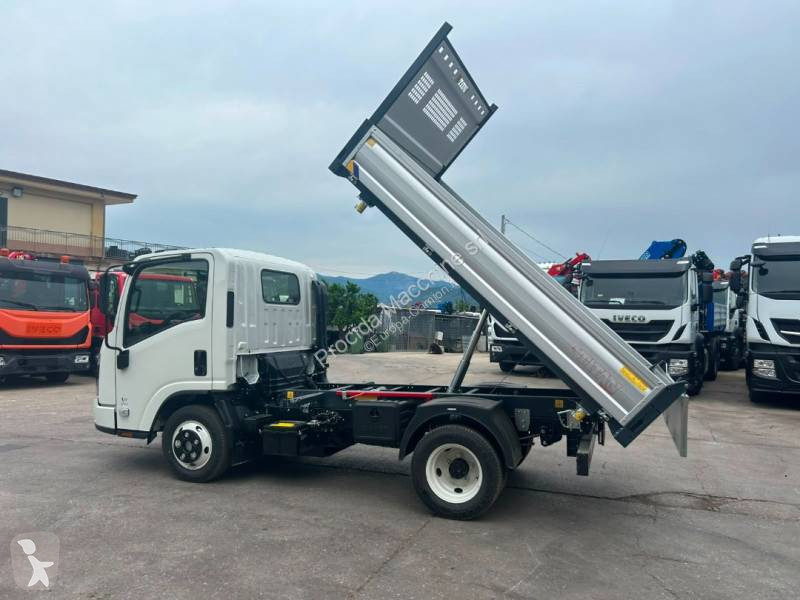 Kamion Isuzu