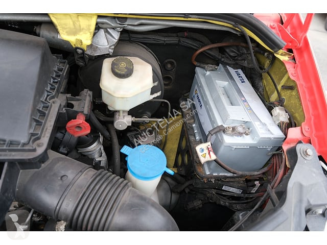 شاحنة Mercedes 318 CDI-D
