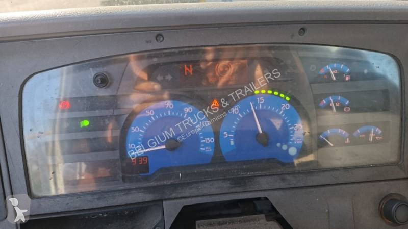 Teherautó Renault 270 DCI
