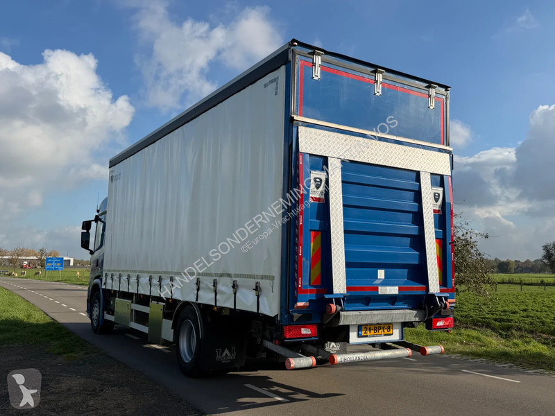 Teherautó Scania 320 N323