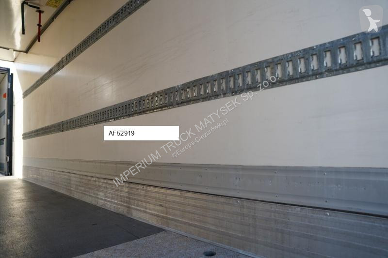 شاحنة Volvo / PRZYCZEPA / CHŁODNIA - 6,8 M /...