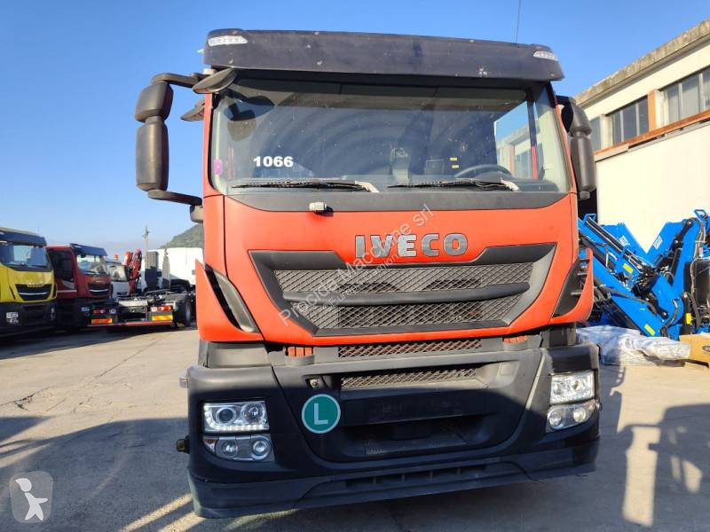 Iveco AD 260 S 31 truck