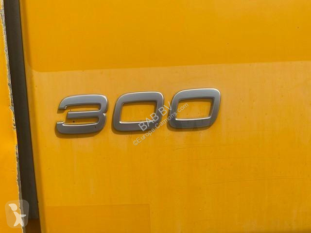 Vrachtwagen Volvo 300