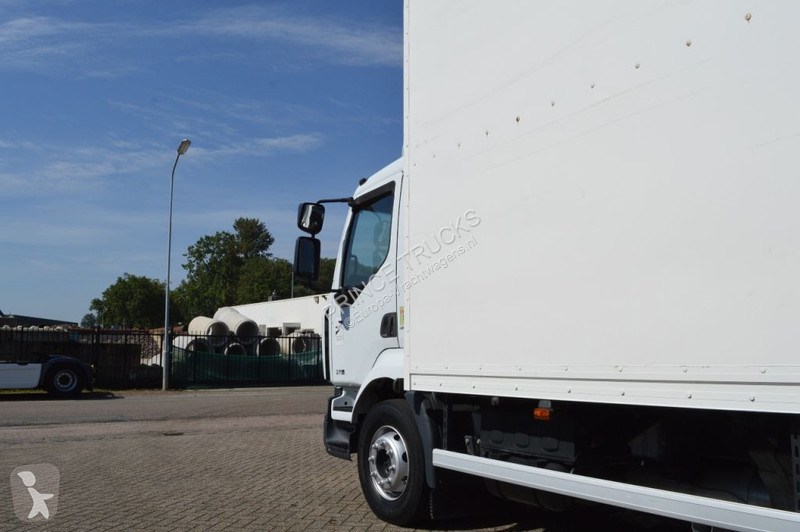Vrachtwagen Renault 270 * MANUAL * EURO5 * 4X2 *
