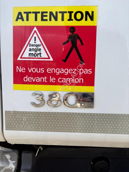 شاحنة Renault MAGYAR 18000L 5 CPTS PREMIUM...