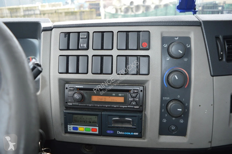 Camion Volvo * EURO5 * CARRIER SUPRA 950MT * 4X2 *