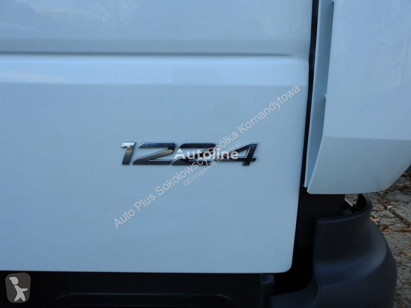 Camión Mercedes ATEGO 12.24 KONTENER CHŁODNIA...
