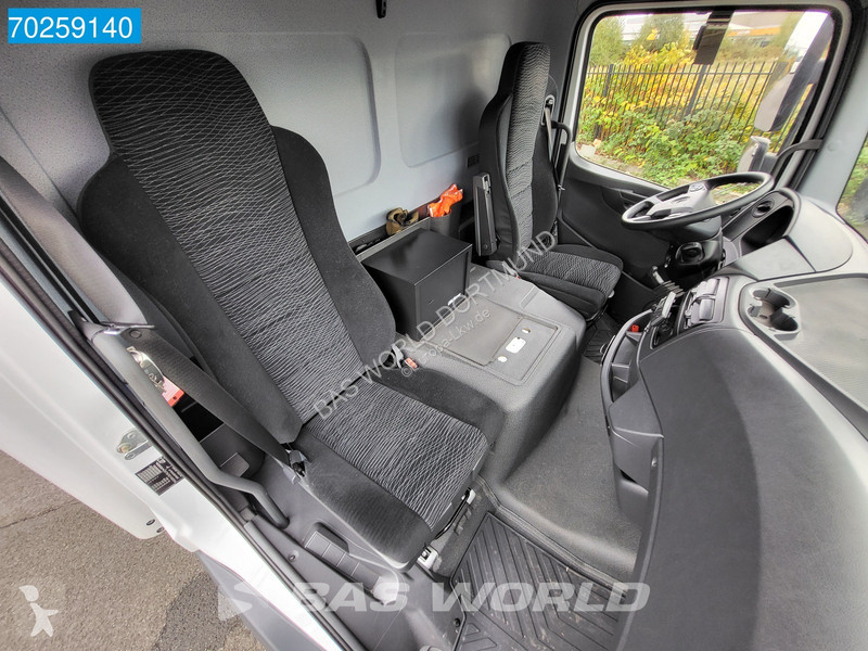 Camion Mercedes 816 4X2 7.49t Thermoking B-100...