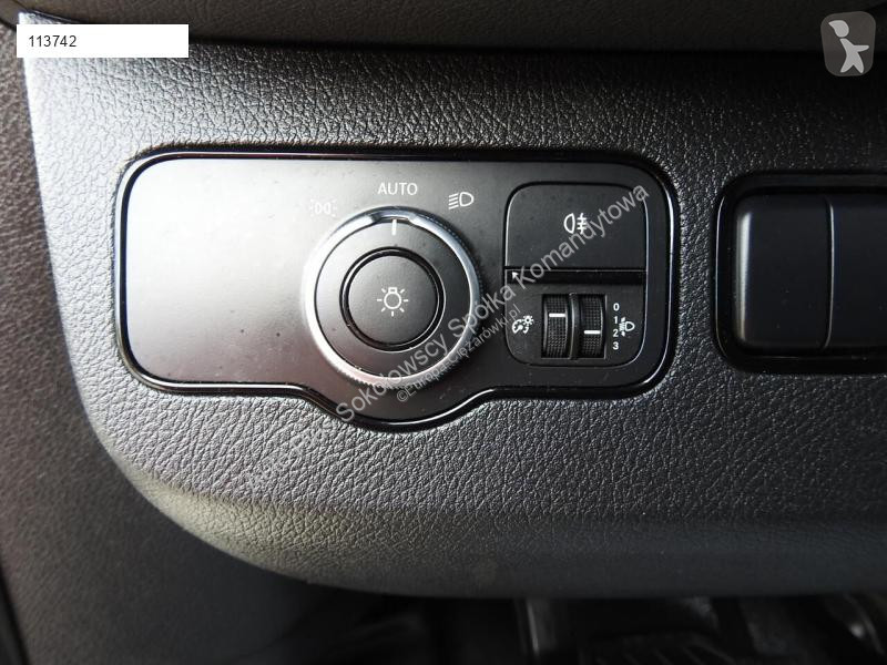 Véhicule utilitaire Mercedes SPRINTER 516...