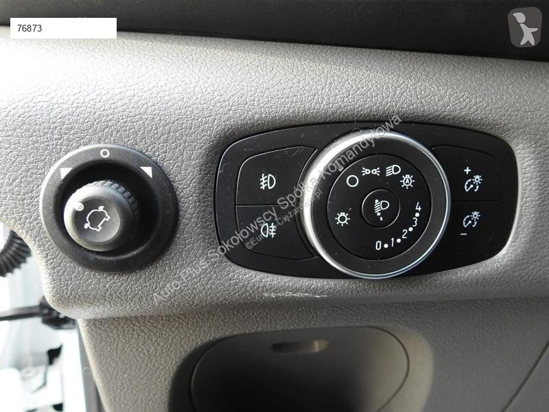 Camion Ford TRANSIT KONTENER WINDA 8 PALET...