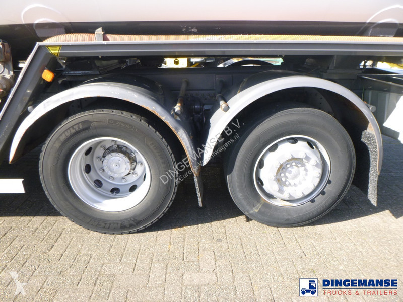 Lastbil MAN TGS 6X2 RHD fuel tank 20 m3 / 4 comp