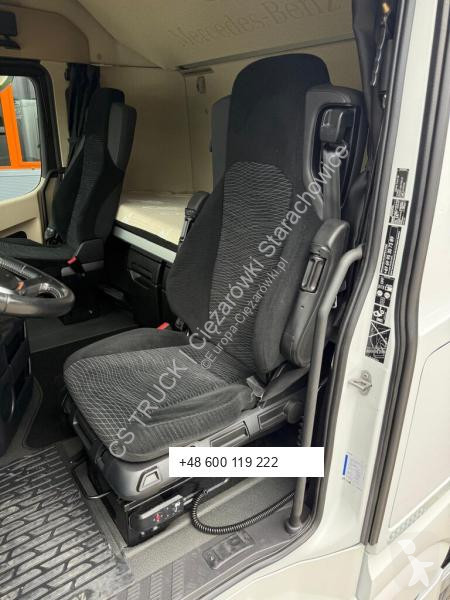 شاحنة Mercedes 2545
