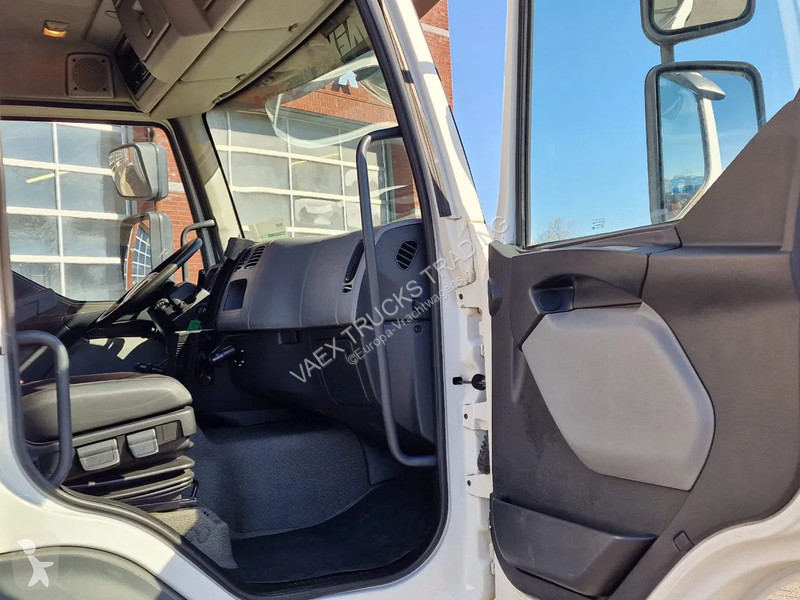 Vrachtwagen Renault D 12.250 4x2 - Box -...