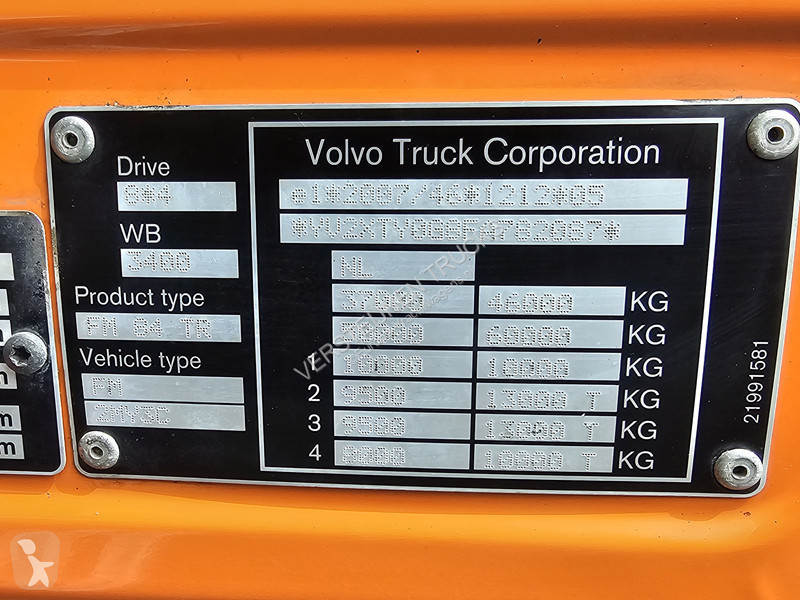 Kamion Volvo 460 8x4-4 / HIAB Z CRANE + HOOKLIFT