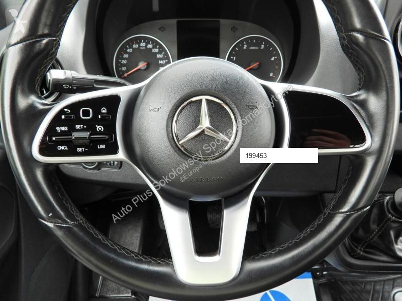 Autoutilitară Mercedes SPRINTER 315 SKRZYNIA 8...