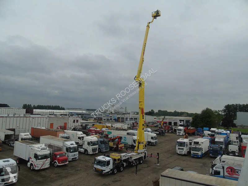 Kamion Mercedes 4148 + 84 meters + 10x4