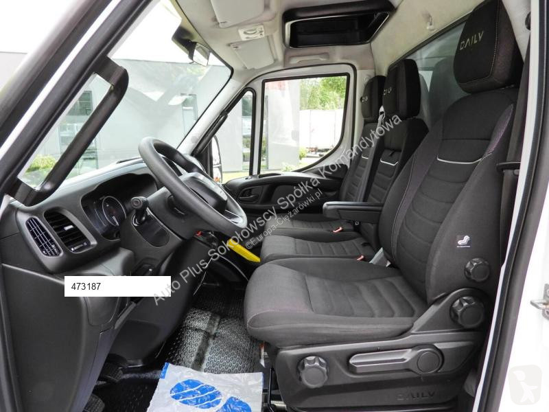 Véhicule utilitaire Iveco DAILY 35S18 PLANDEKA...
